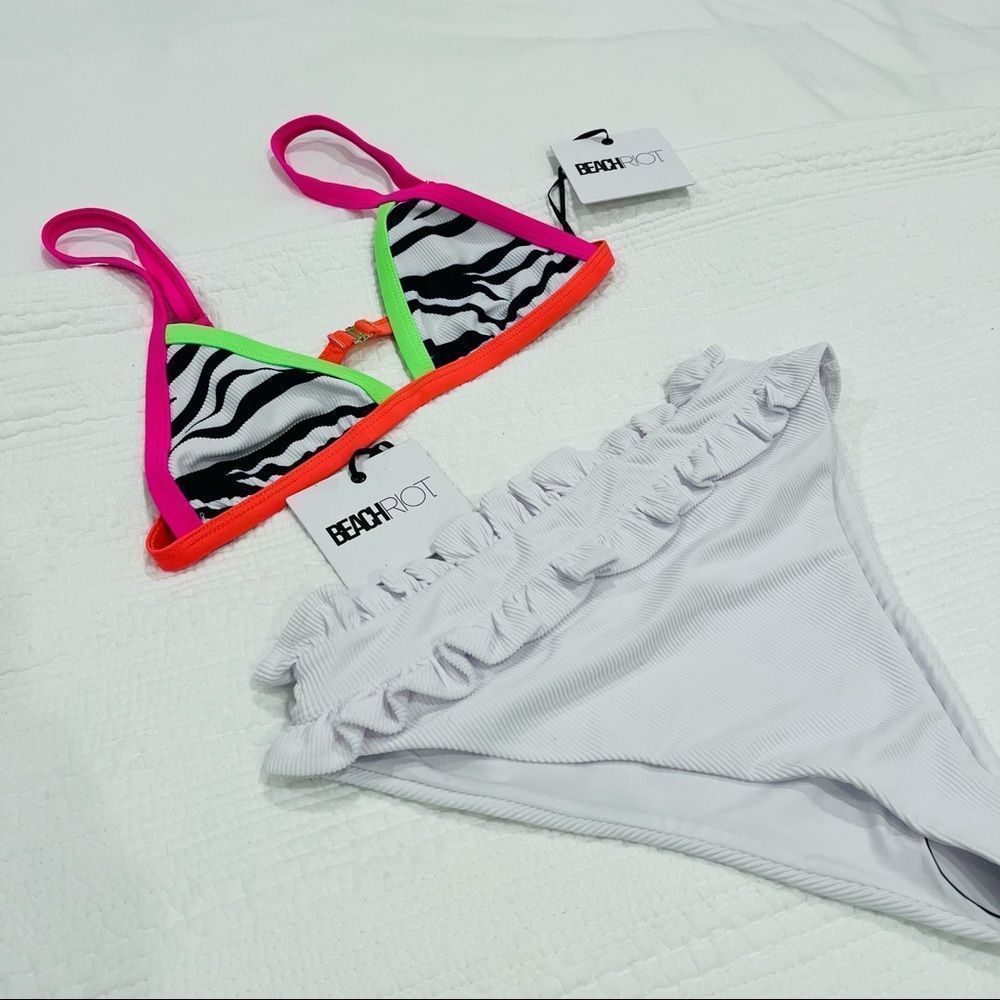 Beach Riot Bikini Small Neon - Picture 5 of 9